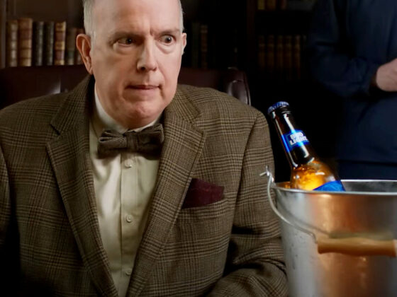 Fonte immagine spot Shane Gillis x Bud Light - The Dean's Office on YouTube