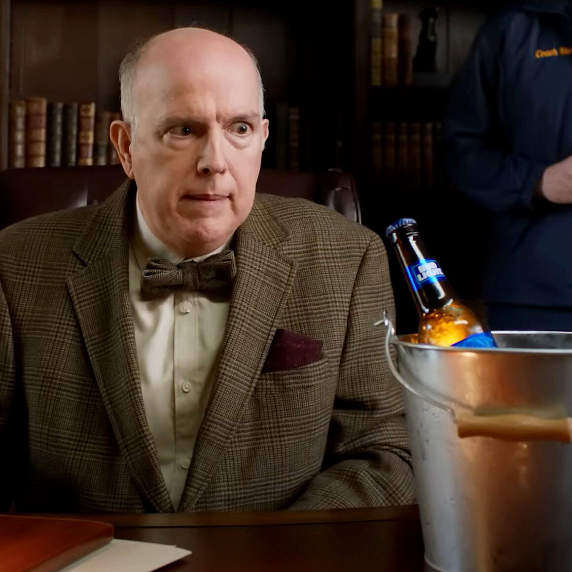 Fonte immagine spot Shane Gillis x Bud Light - The Dean's Office on YouTube